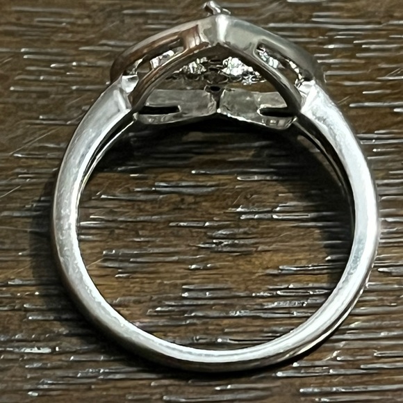 Heart Shape With Cross In Middle Fashion Ring In Size 6.5 - Picture 5 of 7